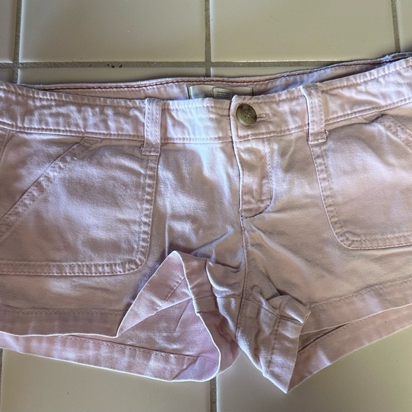 VINTAGE Hollister Women's Shorts - Light Pink, Olive Green, Khaki - Picture 4 of 12